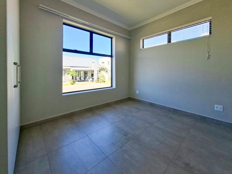 To Let 3 Bedroom Property for Rent in Kraaibosch Park Western Cape